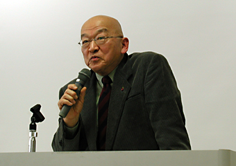 鈴木博信氏
