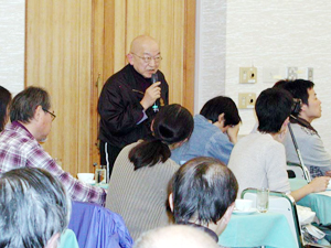 ロシア研究者鈴木博信氏