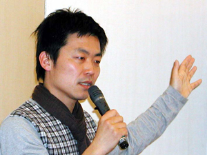 講演する比留間洋一氏